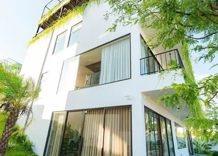 Villa 11 Phong Ngu, Be Boi Rieng, Phong Karaoke, Bai Chay, Ha Long