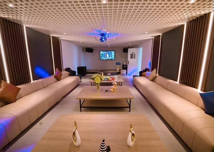 Villa 11 Phong Ngu, Be Boi Rieng, Phong Karaoke, Bai Chay, Ha Long